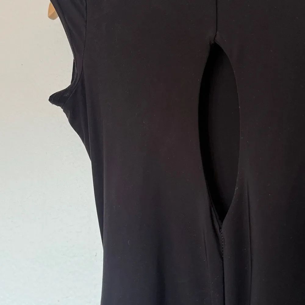 LBD Cut-Out Dress - Picture 8 of 8